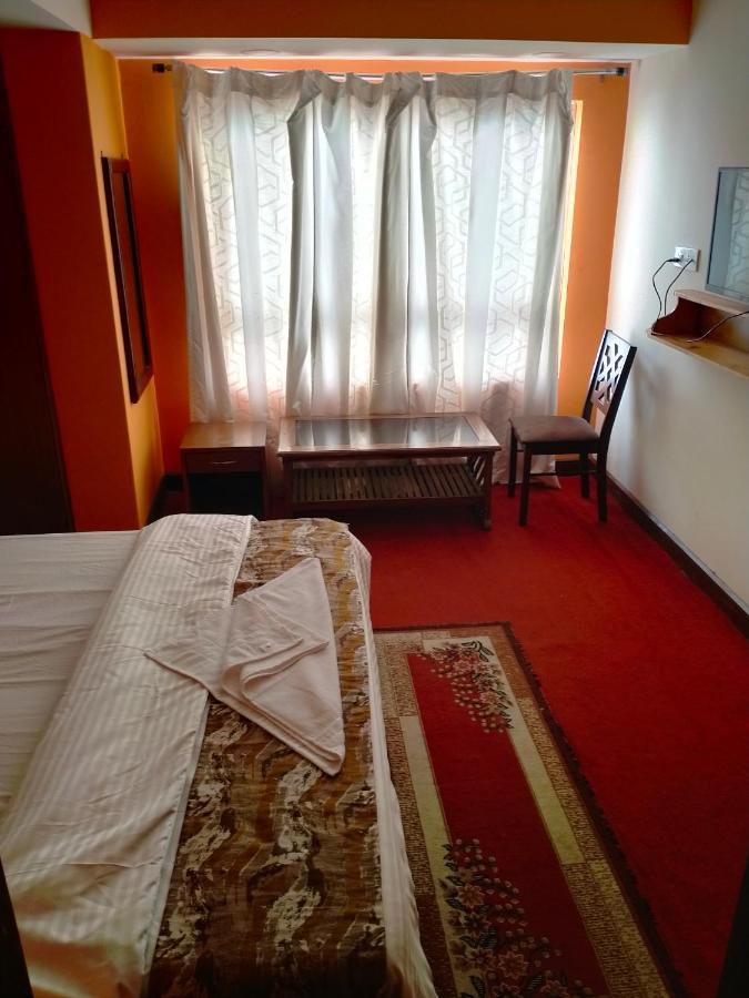 Hotel Oyo 12370 Royal Sarava Darjeeling  Esterno foto