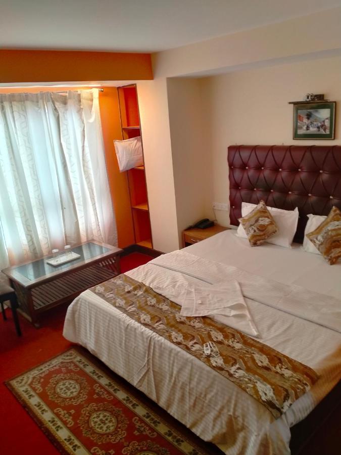 Hotel Oyo 12370 Royal Sarava Darjeeling  Esterno foto