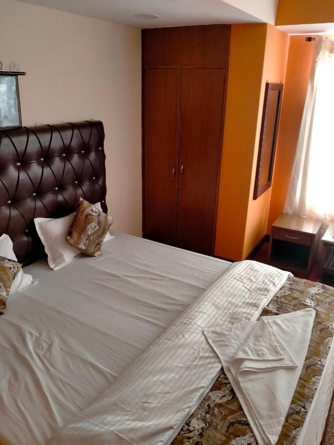 Hotel Oyo 12370 Royal Sarava Darjeeling  Esterno foto
