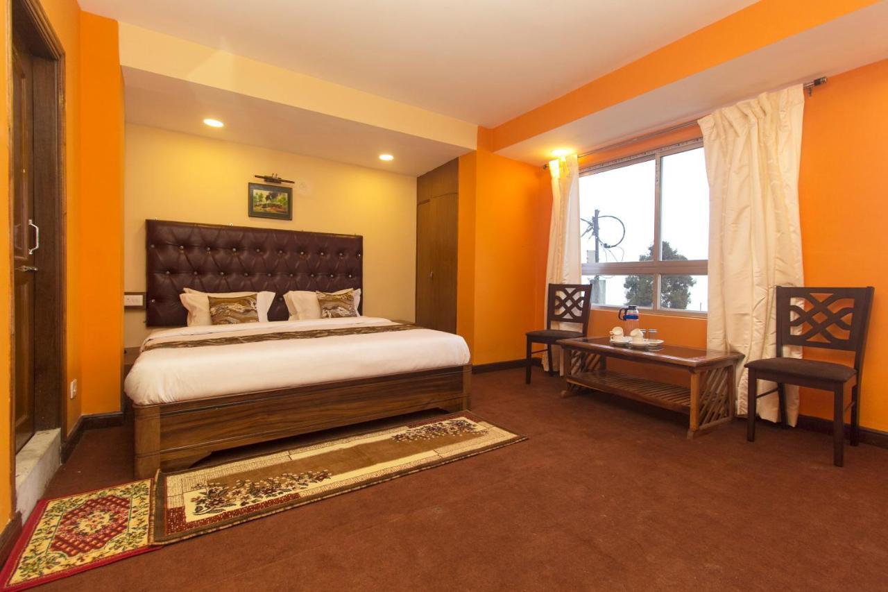Hotel Oyo 12370 Royal Sarava Darjeeling  Esterno foto