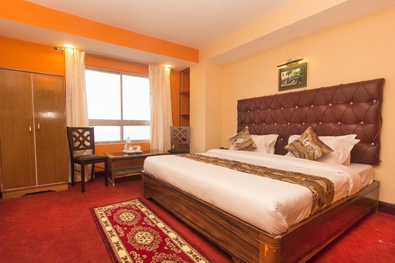 Hotel Oyo 12370 Royal Sarava Darjeeling  Esterno foto